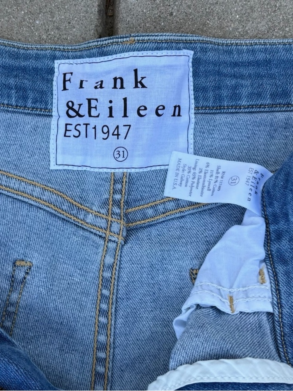Frank & Eileen wide-leg "Galway" distressed jeans with raw hem - Size 31 - Picture 2 of 4